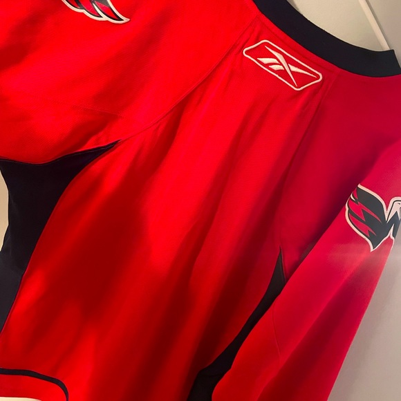 Washington Capitals NHL jersey size L - Picture 2 of 3